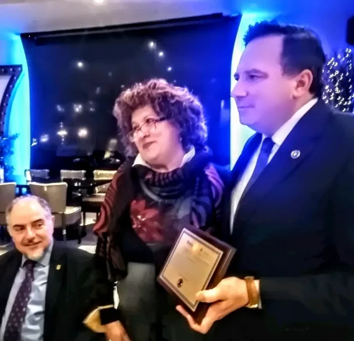 Επίτιμος πρόεδρος του Ρ.Ο. της Σαλαμίνας ο Οικουμενικός Έλληνας Κυριάκος Μαριδάκης